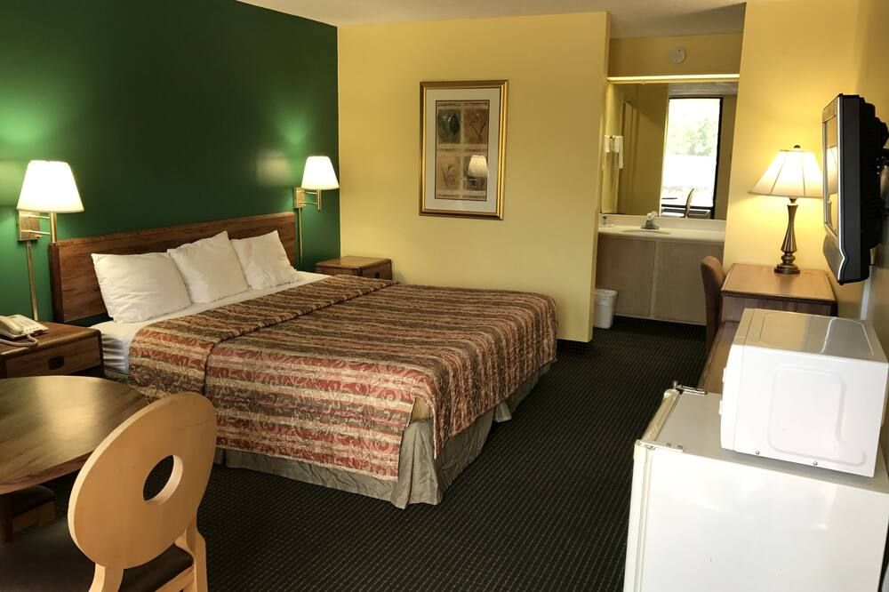 Relax Inn & Suites - Dublin