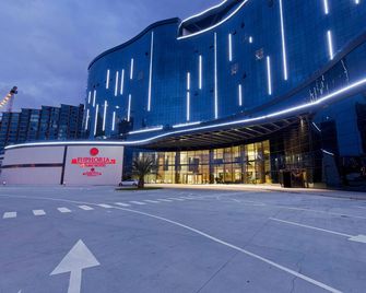 Euphoria Hotel Batumi - Batumi - Building