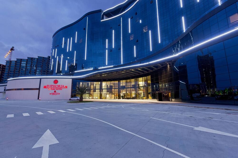 فندق إيفوريا باتومي كونفينشان & كازينو