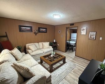 Charming 2-bedroom apartment in beautiful Woodward - Woodward - Living room