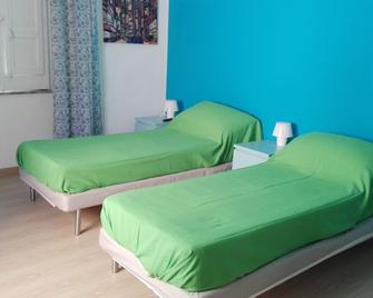 Barnet House Lamezia - Lamezia Terme - Slaapkamer