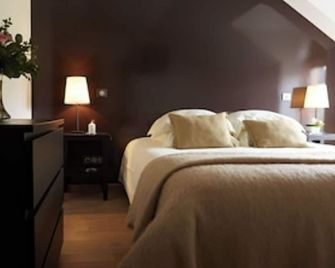 Maizières, Hameau De Blagny - Puligny-Montrachet - Schlafzimmer