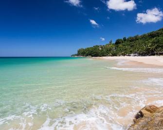 Sea Pines & Liberg - Sakhu - Beach