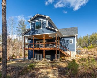 Loving Lake Life - Waterfront Home on Lake James with Dock! - Morristown - Gebouw
