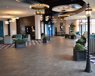 Fun City Resort Hotel - Burlington - Lobby