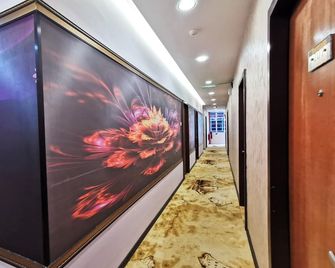 Zenz Hotel - Kulai - Hallway