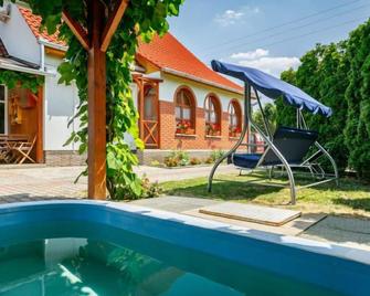 Apartment Swing by Interhome - Balatonföldvár - Pool