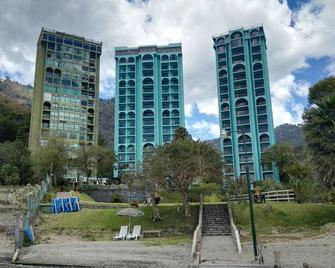 Majestic View Apartment Panajachel - Panajachel - Building