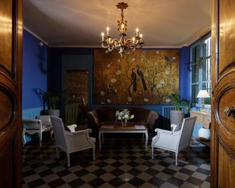 Hôtel de l'Amphithéâtre - נים - טרקלין