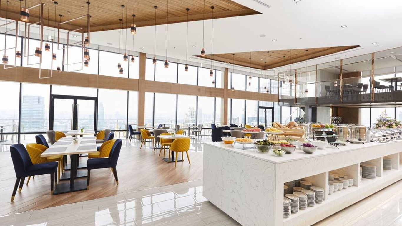 The Quarter Ari By Uhg