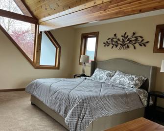 Wine Country Tree House! Come and explore wine country in the North West! - Hillsboro