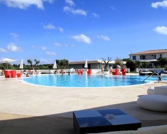 Hotel Gran Torre - Oristano - Piscine