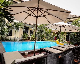 Hoi An Holiday Villa - Hoi An - Pool
