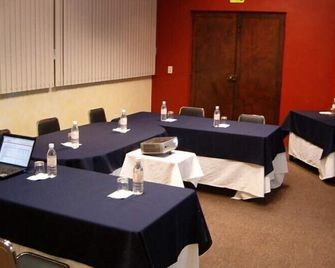 Hotel Flamingo Kristal - Irapuato - Meetingruimte