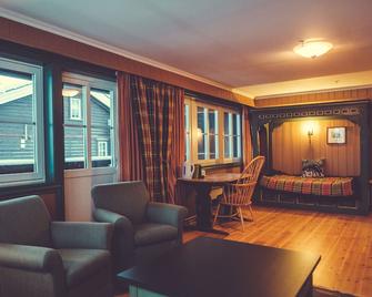 Gudbrandsgard Hotel - Favang - Sala de estar