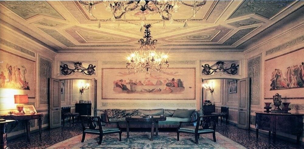 Isola Memmia - פאדואה - טרקלין