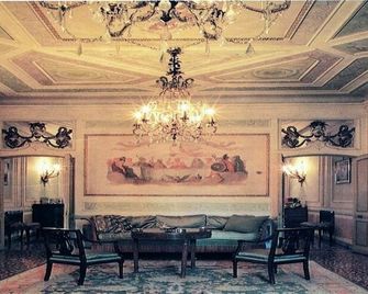 Isola Memmia - פאדואה - טרקלין