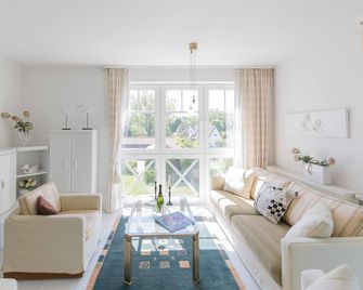 Haus Zum Strand Haus Zum Strand Whg 2.2 - Wustrow (Darss) - Living room