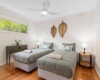 The Shack- Walk to beach, sleeping 4, fireplace, pet friendly! - Saint Leonards - Habitación