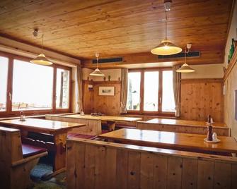 Hotel Ristorante Lagrev - Bregaglia - Eetruimte