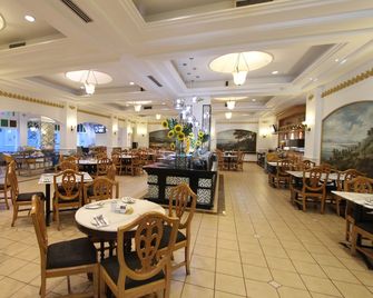 Bayview Hotel Georgetown Penang - George Town - Restaurant