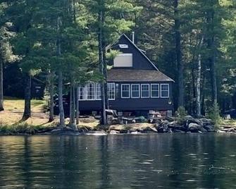 Take a Rest at Pine Point - Lincoln - Vista del exterior