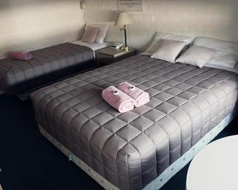 H & D Apartments - Melbourne - Bedroom