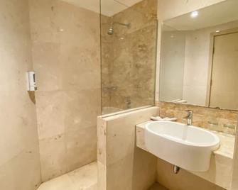 Lorin Syariah Solo Hotel - Surakarta City