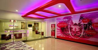 Favehotel Braga - Bandung - Lobby