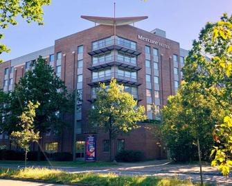 Mercure Hotel Hamburg am Volkspark - Hamburgo - Edificio