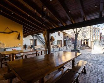 Casa del Agüelo: Jiloca Apartment (4 people. Enabled for the disabled - Cella - Restaurante