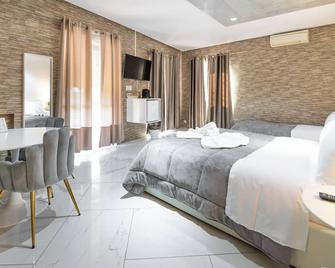 Villa Vitti's - Verona est - San Martino Buon Albergo - Camera da letto