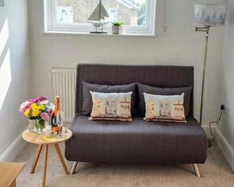 Viva Guest House - Clacton-on-Sea - Living room