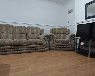 Downtown Delight - Birmingham - Oturma odası