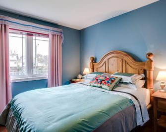 Two Rivers Bed & Breakfast - ניאגרה פולס - חדר שינה