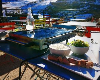 Skylodge by N'PY - Aragnouet