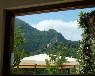 Hotel Borgo Antico - San Severino - Balcony