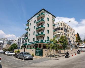 Hikmethan Otel - Kusadasi - Building