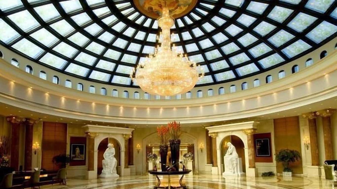 Zhejiang Tianducheng French Themed Resort