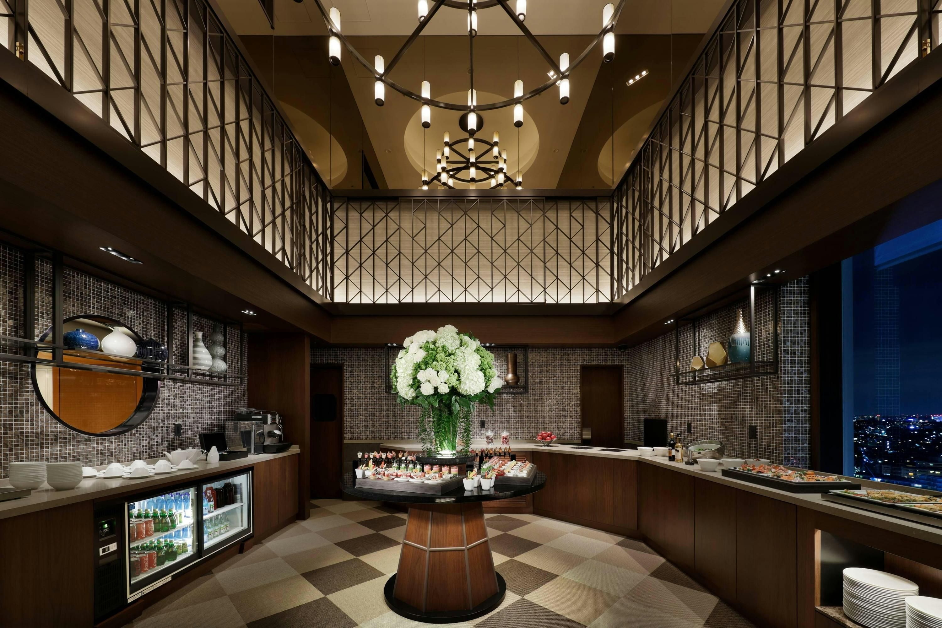 Yokohama Bay Sheraton Hotel and Towers