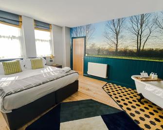 Helen Browning's Royal Oak - Swindon - Bedroom