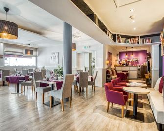 Logis Hôtel-Restaurant La Coupe d'Or - Lisieux - Ristorante