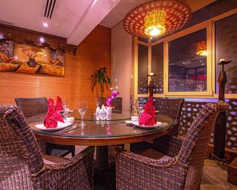 Arabian Courtyard Hotel & Spa - Dubai - Dining room