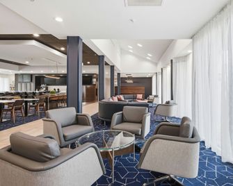 Courtyard by Marriott Columbus - Columbus - Lobby