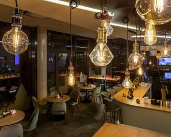 ibis Styles Pforzheim - Pforzheim - Bar