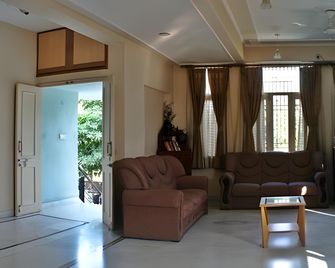 Starboard Guesthouse - Jaipur - Recepción