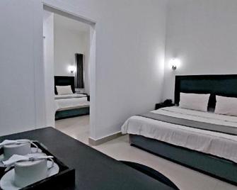 Charaka Residence Dieng - Banjarnegara - Habitación