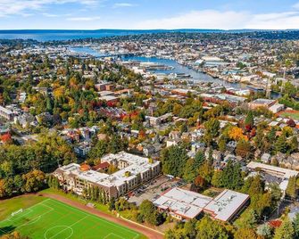 Solo's Smuggler Suite - Seattle