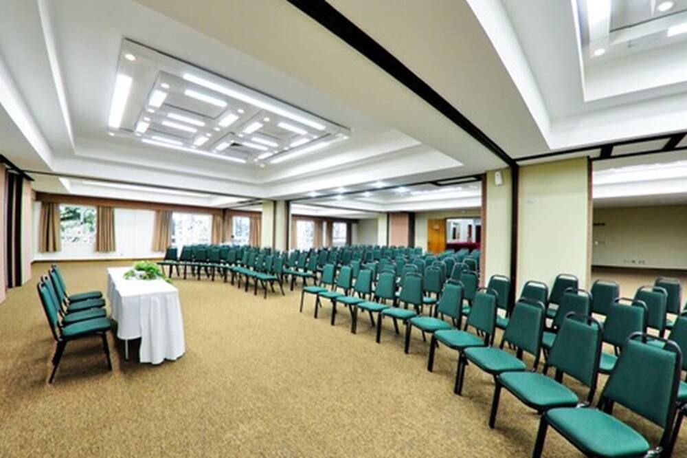 Tri Hotel Canela - קאנלה - חדר ישיבות