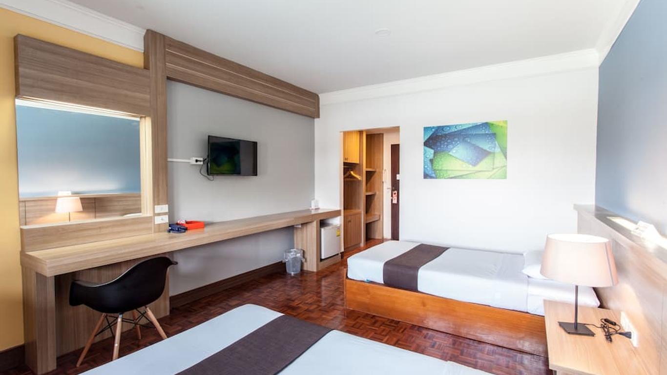 آيجا لامبانغ هوتل